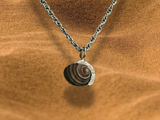 Pendentif en argent - Coquillage naturel